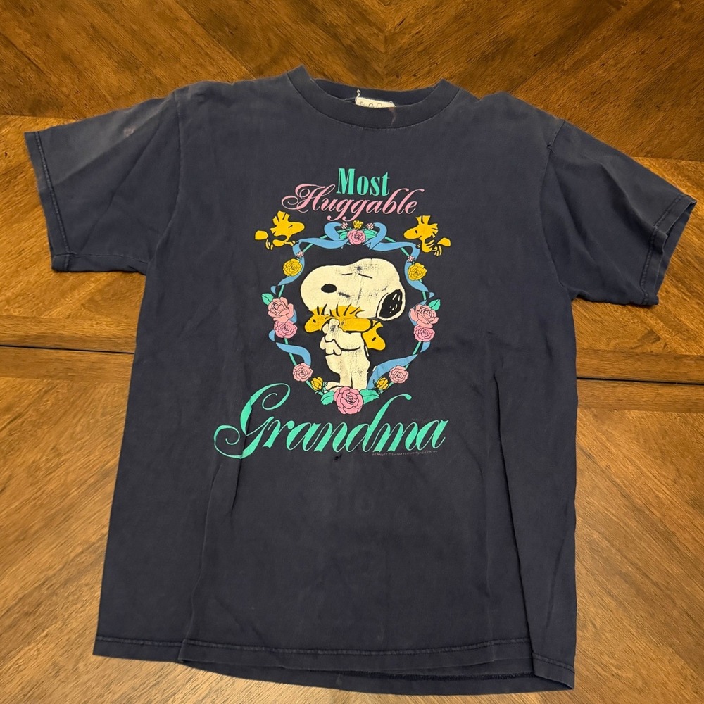 Vintage Peanuts Snoopy Most Huggable Grandma T-Shirt Navy Blue 90s Single Stitch